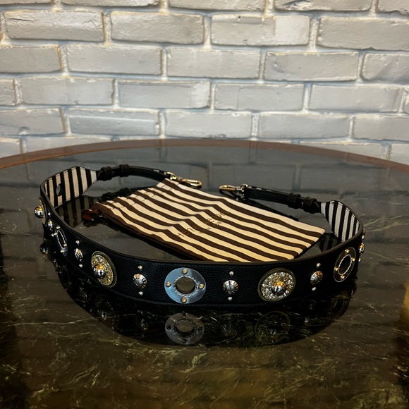 Henri Bendel Jeweled Studded Gold/Silver Grommets Reversible Purse Guitar Strap - Picture 2 of 7